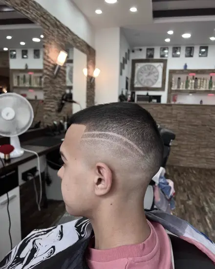 Schnitt 11 aus dem Salon