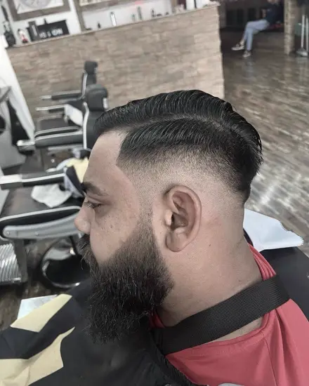 Schnitt 18 aus dem Salon