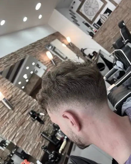 Schnitt 20 aus dem Salon